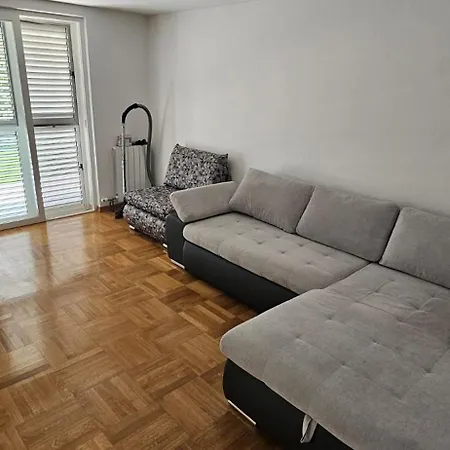 Apartament House