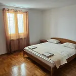 House * 자다르